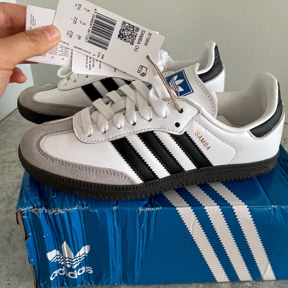 NWT Adidas Samba OG Shoes in White Black Gum, Size 5.5 White